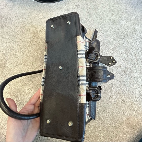 BURBERRY rare unique chocolate brown plaid check nova print cloth bag purse - Picture 9 of 10